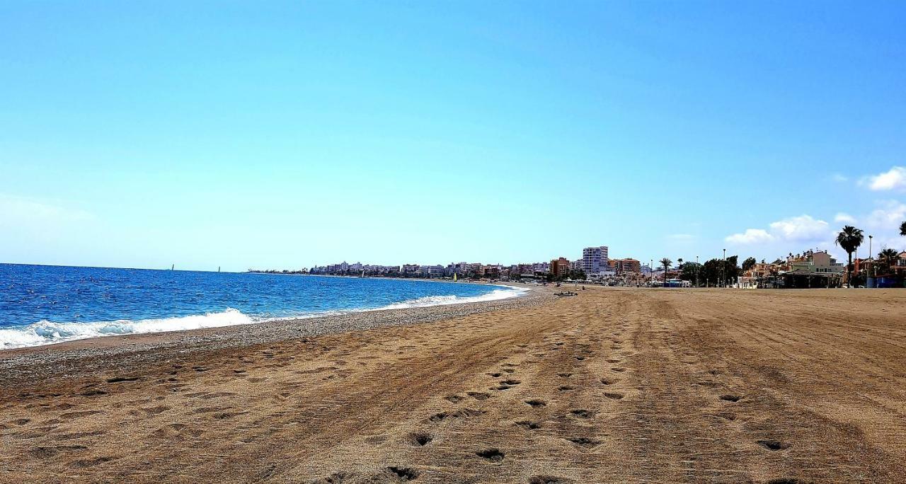 Stor Vaning I Caleta Hamn Torre Del Mar Exterior photo